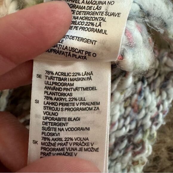 H&M Women’s Size M Oversized Knit Sweater Wool Blend - Picture 6 of 7